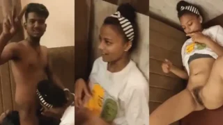 Desi Teen Girl with Her Two Friends one of Them Fucking Hot Video